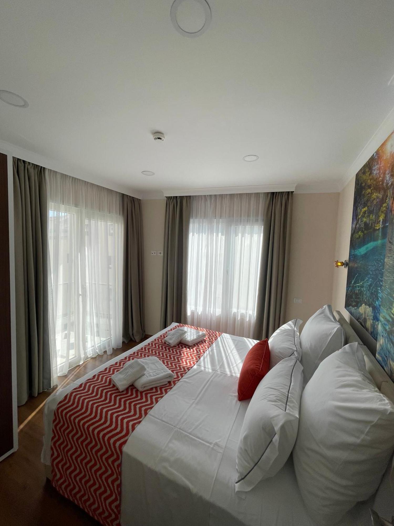 Hotel Britania Vlorë Cameră foto