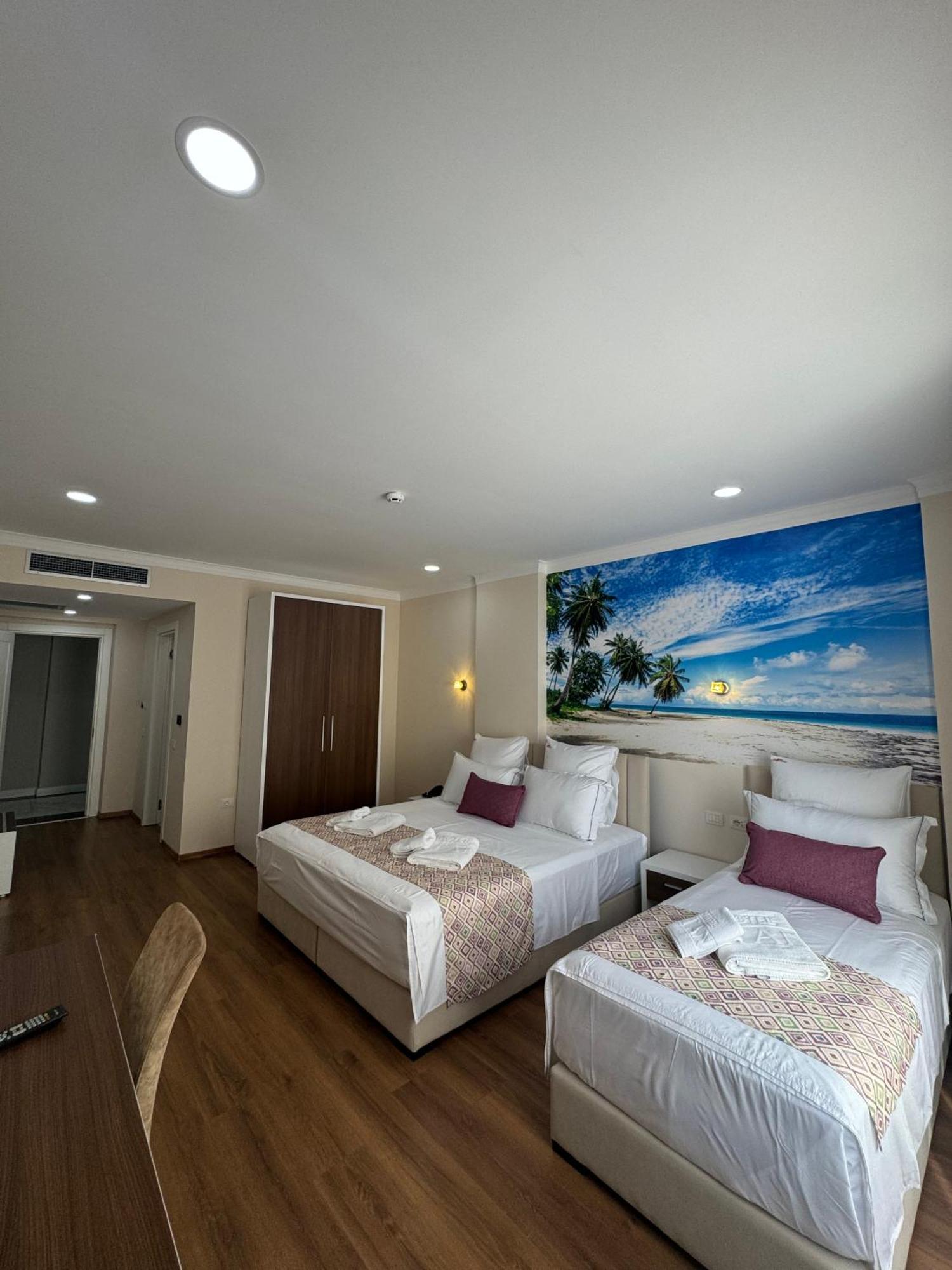 Hotel Britania Vlorë Cameră foto